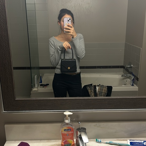 ❌❌ SOLD ❌❌ Chanel Vintage Top Handle Kelly Bag - Picture 10 of 12